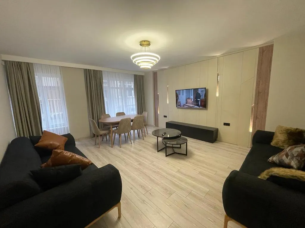 Apartment City Center Apartment, Sisli, Near Metro Istanbul