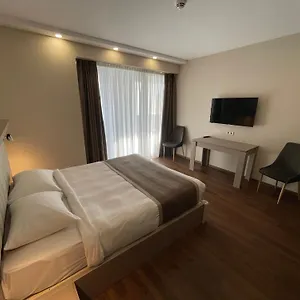 Paradise شقة باتومي