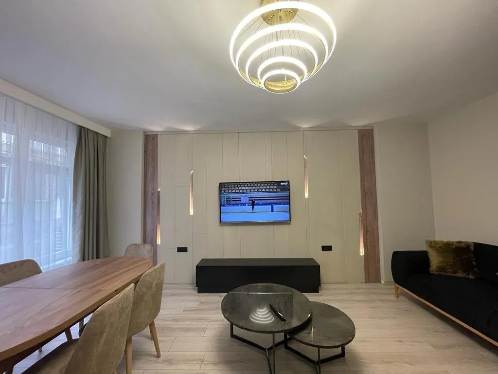 City Center Apartment, Sisli, Near Metro Istanbul Turkey